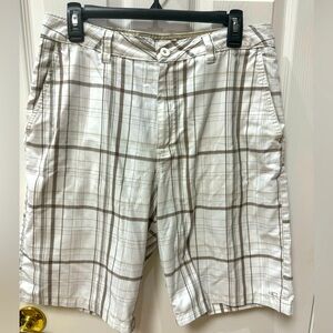 O’Neill hybrid flat front plaid shorts size 32